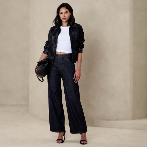 Banana Republic Factory Denim - 🎉💕HOST PICK💕🎉 NWT Banana Republic Luxe High Waist Wide Leg Jeans